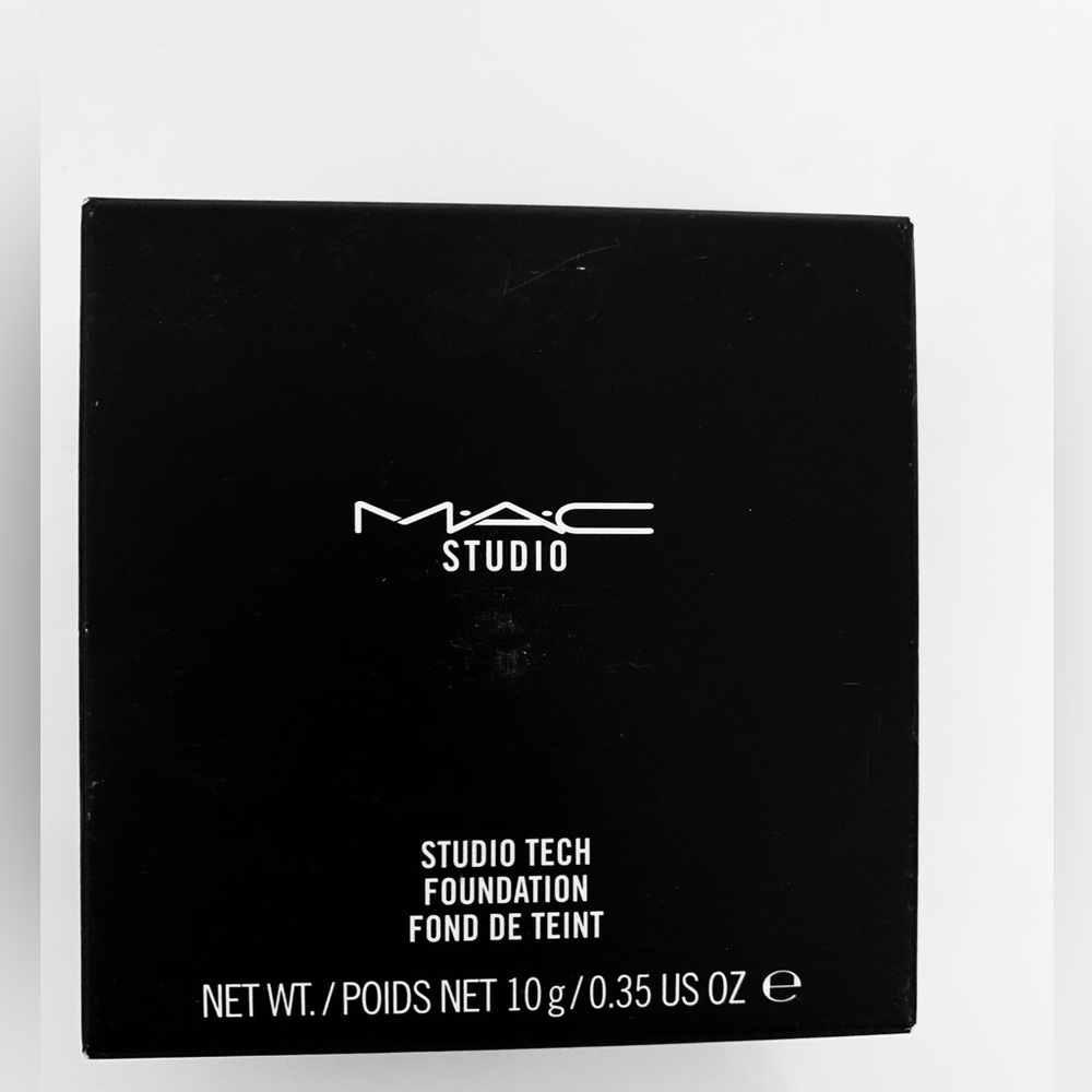 MAC STUDIO TECH FOUNDATION NC 44